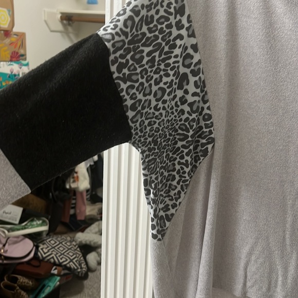 Grey Color Blocking Leopard Top From- Staccato Size- medium - Picture 2 of 8